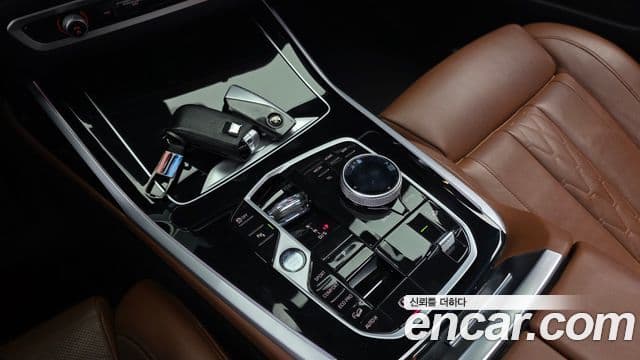 BMW X7 (G07) xDrive 40d M Sport 6인승, 2024 9
