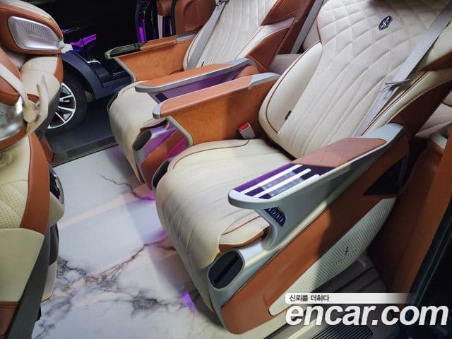 Kia Carnival 4세대 бензин 9인승 High Limousine(компания по спецнадстройкам), 2023 7