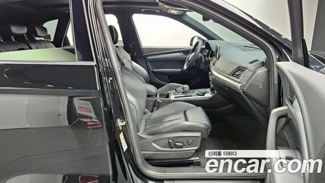 Audi Q5 (FY) Premium, 2020 10