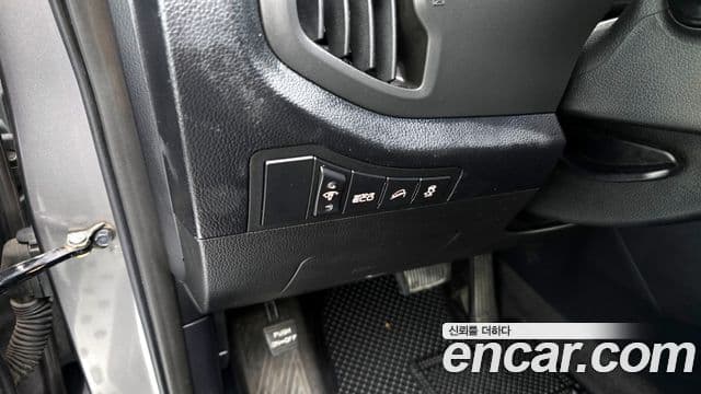 Kia Sportage R Premium, 2011 17