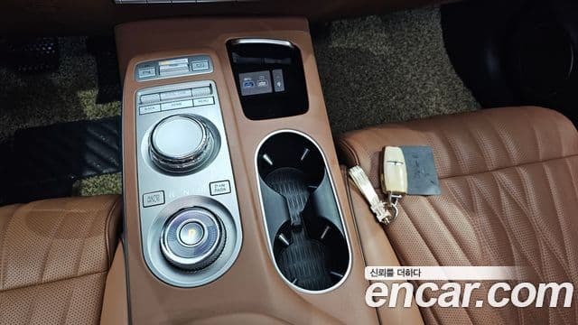 Genesis GV70, 2023 9