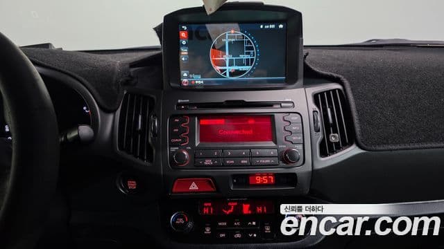 Kia Sportage R топовая версия, 2011 14