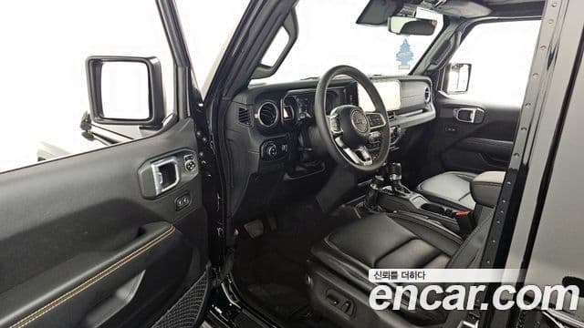 Jeep Wrangler (JL) 2.0 Sahara 4도어, 2024 10