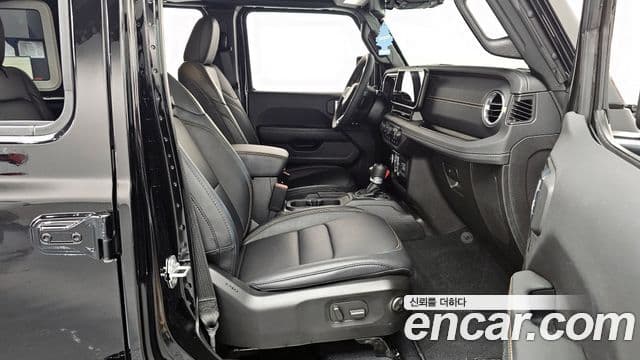 Jeep Wrangler (JL) 2.0 Sahara 4도어, 2024 11