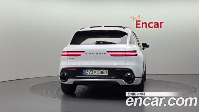 Genesis GV70, 2022 4