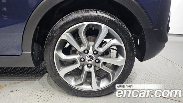 KG모빌리티(SsangYong) Tivoli люксовая версия, 2015 все фото