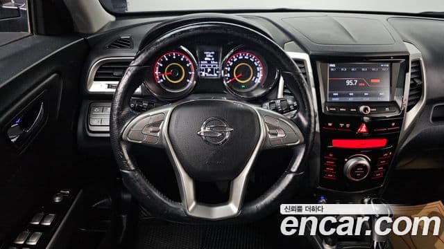 KG모빌리티(SsangYong) Tivoli люксовая версия, 2015 14