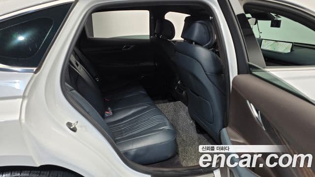 Genesis G80 (RG3) бензин 2.5 турбо 2WD, 2022 12