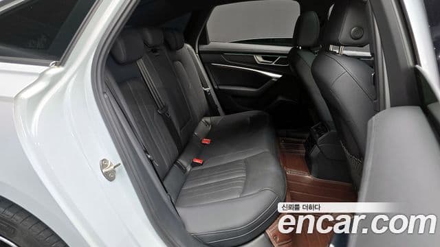 Audi A6 (C8) Premium, 2023 12