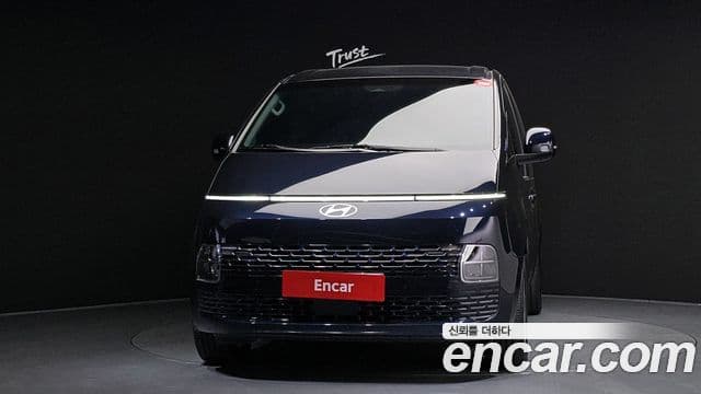 Hyundai Staria Modern, 2025 3