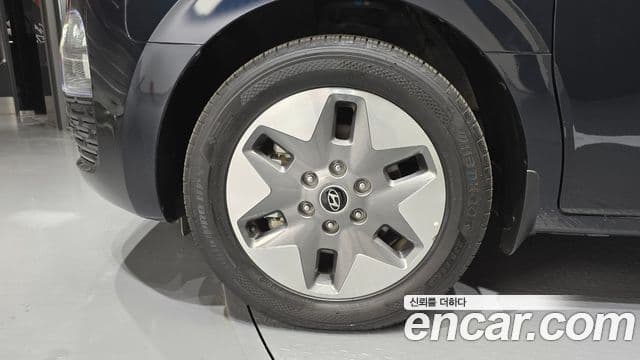 Hyundai Staria Modern, 2025 все фото