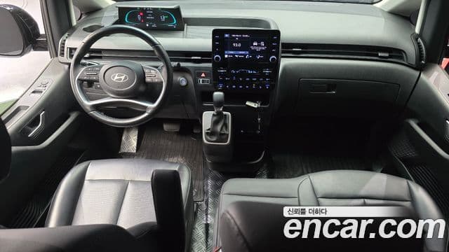 Hyundai Staria Modern, 2025 7