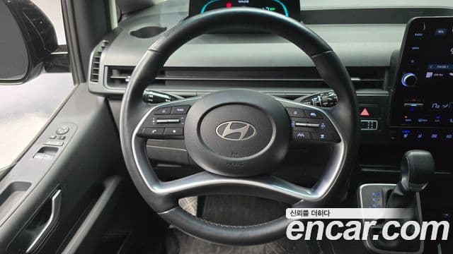 Hyundai Staria Modern, 2025 14