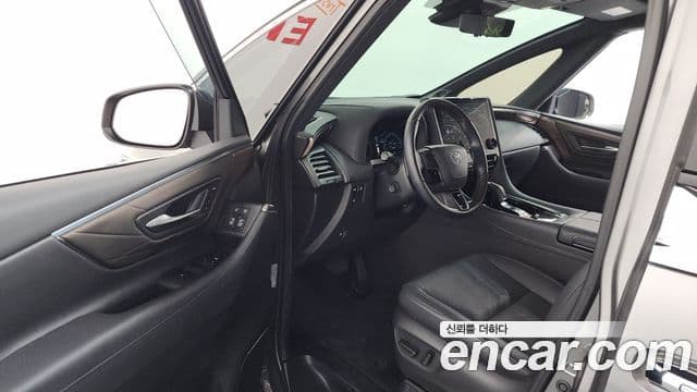 Toyota Alphard 4세대 2.5 HEV Executive AWD, 2024 10