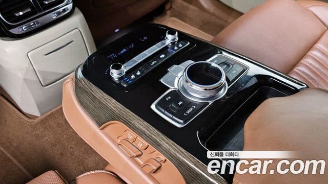 Genesis G90 Luxury, 2019 18