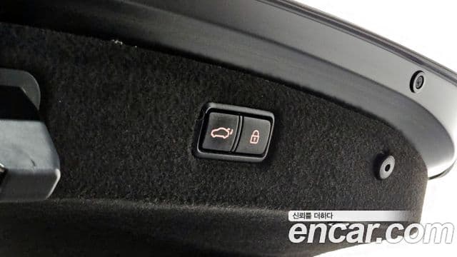 Genesis G90 Luxury, 2019 20