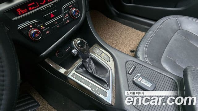 Kia K5 Prestige, 2012 9