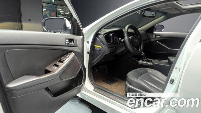 Kia K5 Prestige, 2012 11