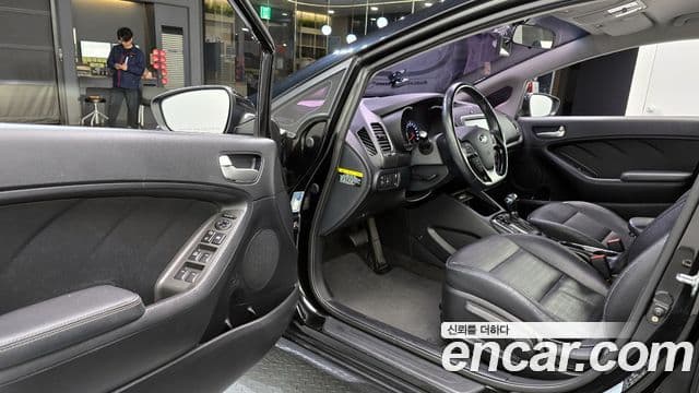 Kia The / новый New K3 Style, 2017 11