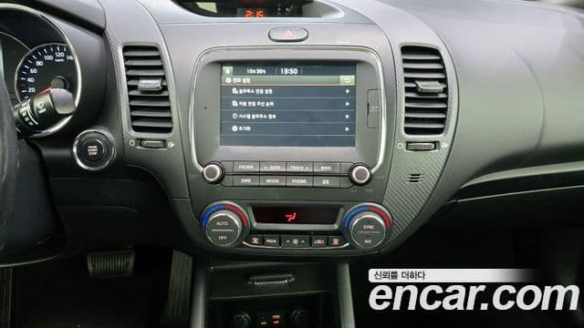 Kia The / новый New K3 Style, 2017 15