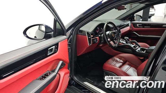 Porsche Cayenne (PO536) 3.0 купе, 2021 11