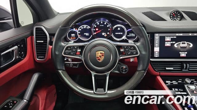 Porsche Cayenne (PO536) 3.0 купе, 2021 13