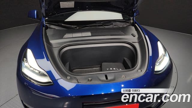 Tesla модель Y Standard Range, 2021 6