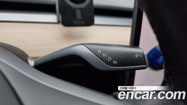 Tesla модель Y Standard Range, 2021 9