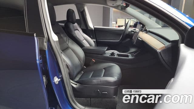 Tesla модель Y Standard Range, 2021 11