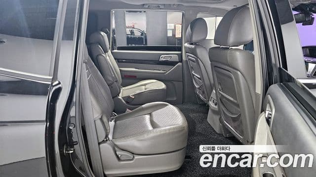 KG모빌리티(SsangYong) Korando 투리스모 4WD RX 9인승, 2016 12