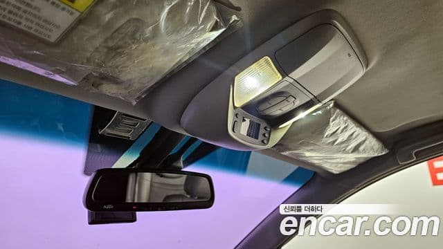 KG모빌리티(SsangYong) Korando 투리스모 4WD RX 9인승, 2016 17