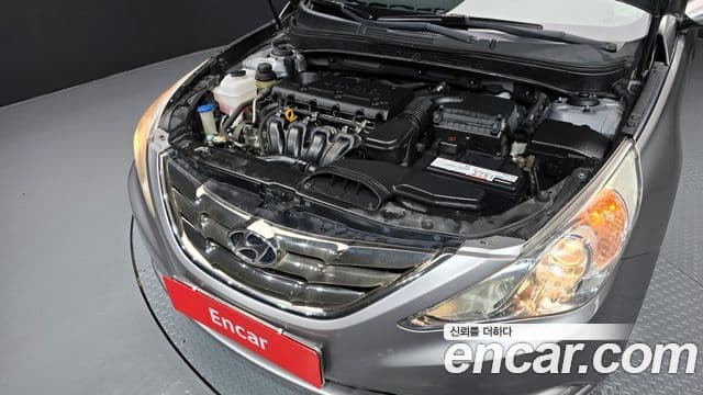 Hyundai YF Sonata люксовая версия, 2010 6