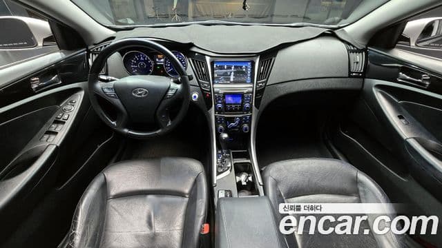 Hyundai YF Sonata люксовая версия, 2010 7