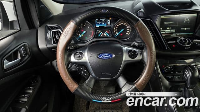 Ford 쿠가 2세대 2.0 дизель Titanium, 2016 14