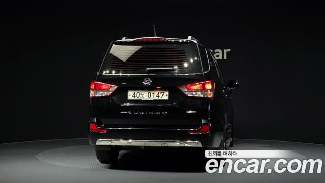 KG모빌리티(SsangYong) Korando 투리스모 4WD TX 9인승, 2017 4