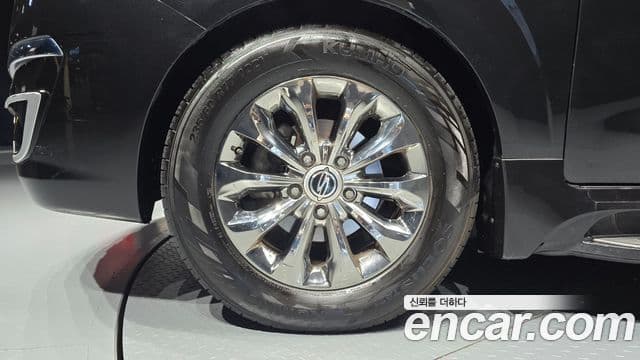 KG모빌리티(SsangYong) Korando 투리스모 4WD TX 9인승, 2017 все фото