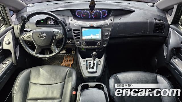 KG모빌리티(SsangYong) Korando 투리스모 4WD TX 9인승, 2017 7