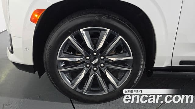 Cadillac Escalade 5세대 ESV Sport Platinum, 2023 все фото