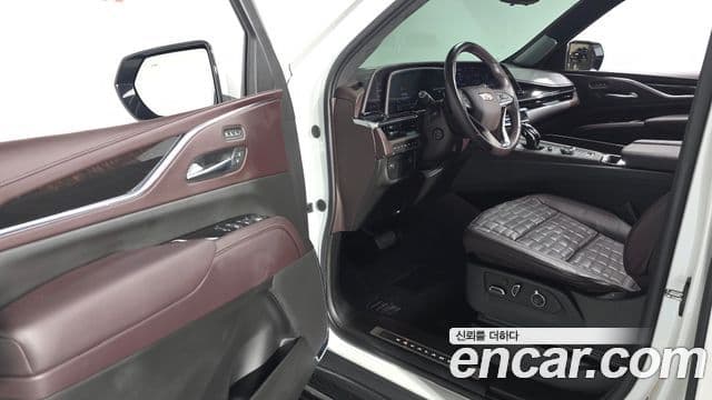 Cadillac Escalade 5세대 ESV Sport Platinum, 2023 12