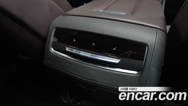 Cadillac Escalade 5세대 ESV Sport Platinum, 2023 19