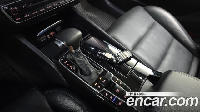 Kia All New K7 Prestige, 2017 9