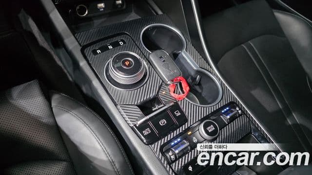 Kia K5 гибрид 3세대 Prestige, 2023 9