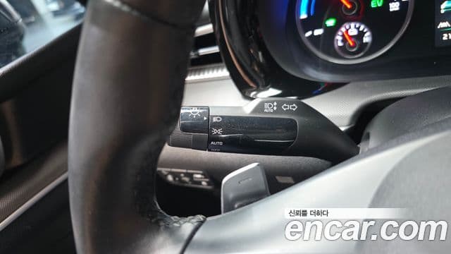 Kia K5 гибрид 3세대 Prestige, 2023 16