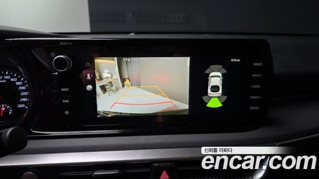 Kia K5 гибрид 3세대 Prestige, 2023 17