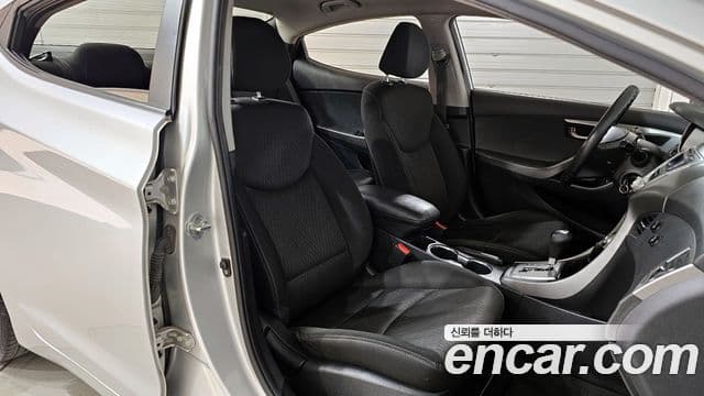 Hyundai Avante MD LPI M16 Deluxe, 2012 10