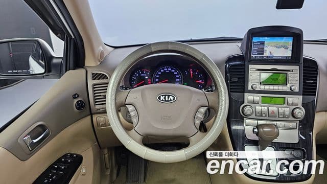 Kia Carnival R Premium, 2012 14