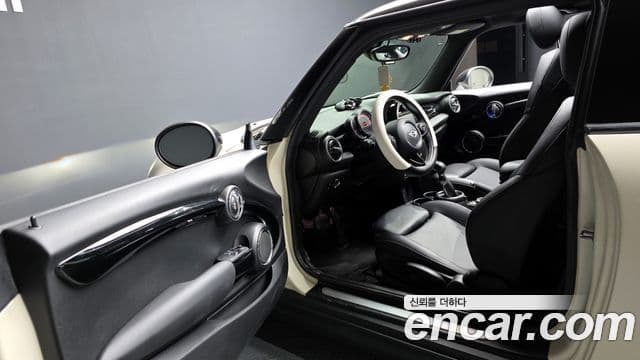 Mini Cooper 3세대, 2014 10