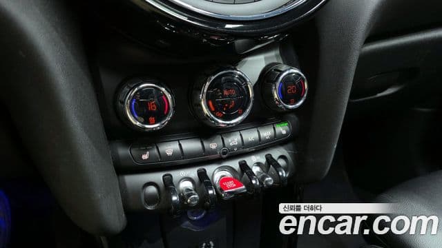 Mini Cooper 3세대, 2014 16