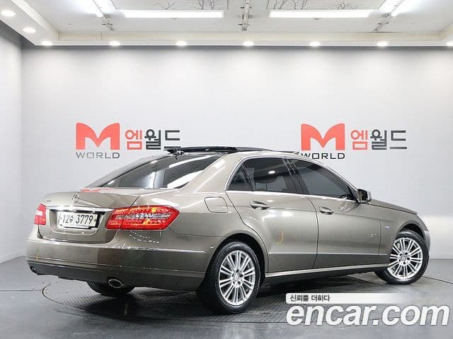 Mercedes-Benz E-класс W212 E300 Elegance, 2012 3