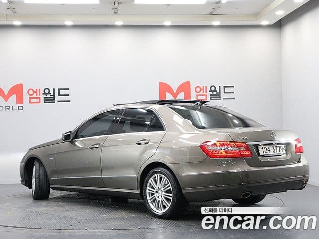 Mercedes-Benz E-класс W212 E300 Elegance, 2012 4